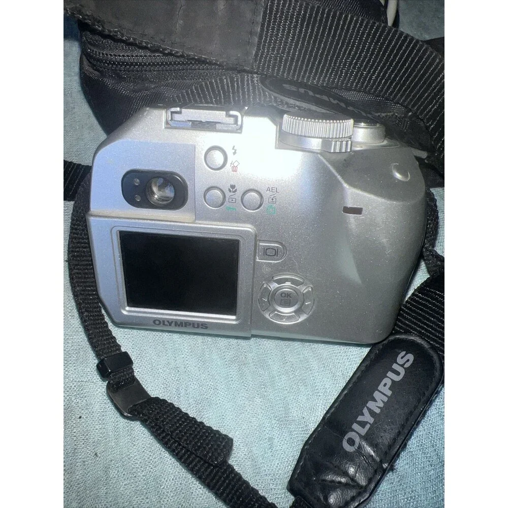 Olympus Camedia C-5000 W/case & Charger 5.0MP Compact Digital Camera All Tested